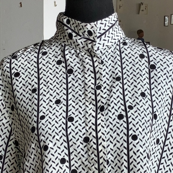 Vintage polka dot long sleeve button down blouse - Picture 2 of 11